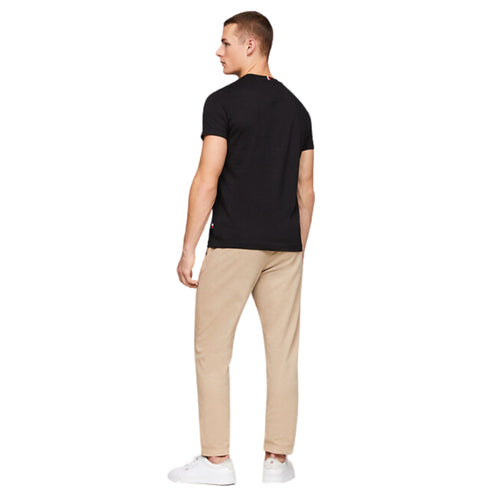 Tommy Hilfiger T-shirt T-shirt Uomo con logo stemma Nero - Francavilla Moda
